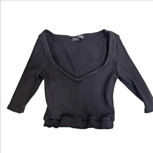 Fashion Nova Tops - Super Sexy V-Neck 3/4 Sleeve Ribbed Crop Top
